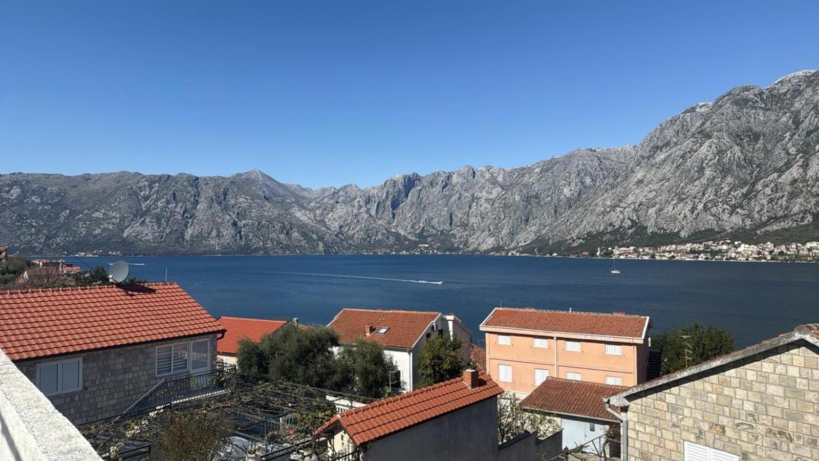 Alisa Sea View Apartment Prcanj Котор Екстериор снимка