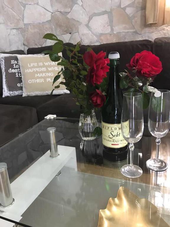 Alisa Sea View Apartment Prcanj Котор Екстериор снимка